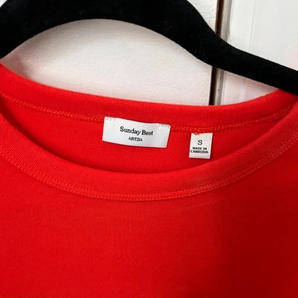 Aritzia Sunday Best Poppy Red Besthug Little Ribbed T-Shirt - Size Small - Picture 2 of 5